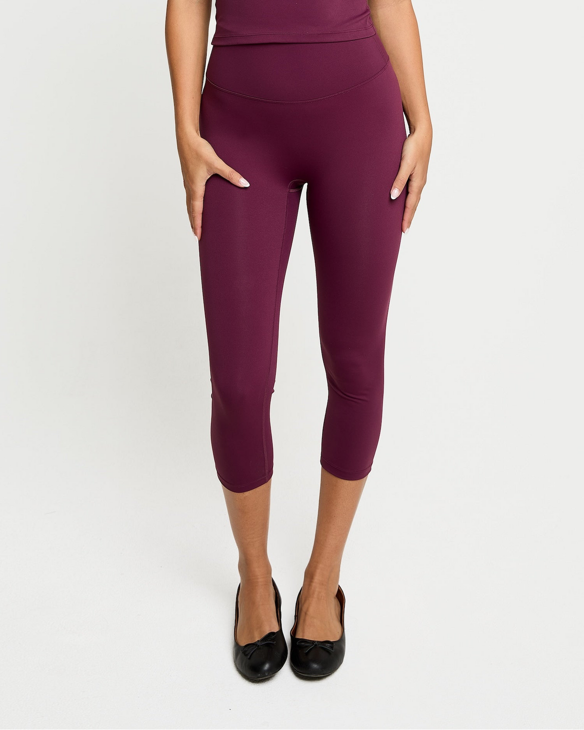 Capri Legging - Midnight Red