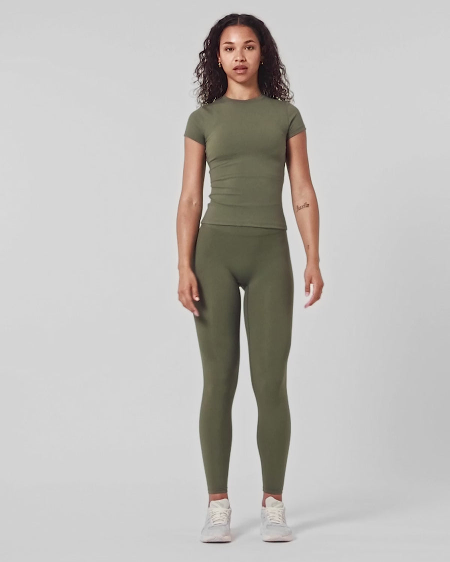  HAENPISY Yoga Capri Leggings for Women Jogger High Waist  Drawstring Pants with Pockets Running Tights Workout Sweatpants (Small,  Army Green) : Clothing, Shoes & Jewelry